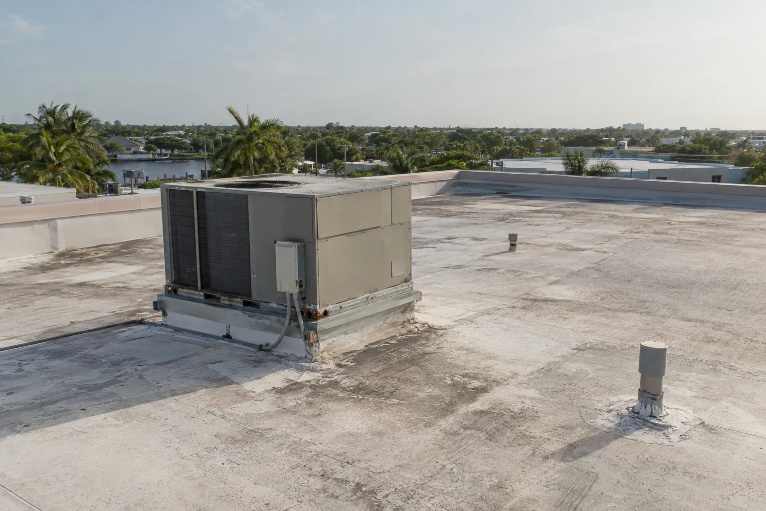 Multi-Site Commercial Roof Programs in Pearland, TX