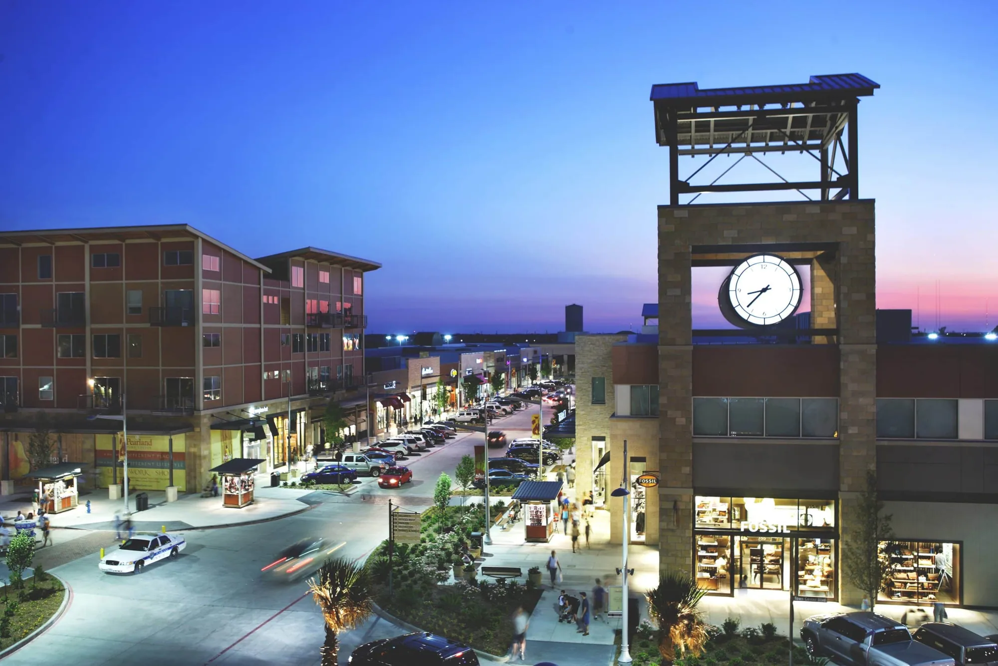 Commercial Roofing Across Pearland’s Commercial Corridors, TX