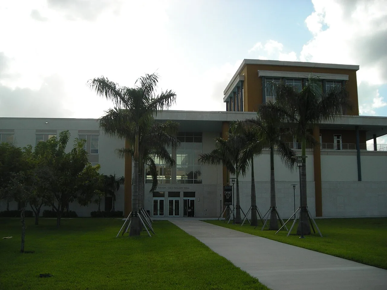 College and University Roofing in Pearland, TX College and University Roofing in Pearland, TX
