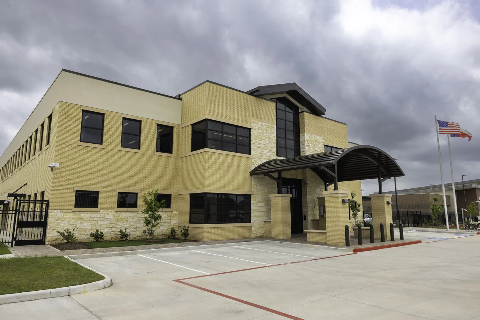 Commercial Roofing Across Iowa Colony, TX