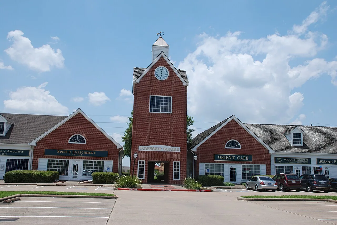 Commercial Roofing Across Missouri City, TX